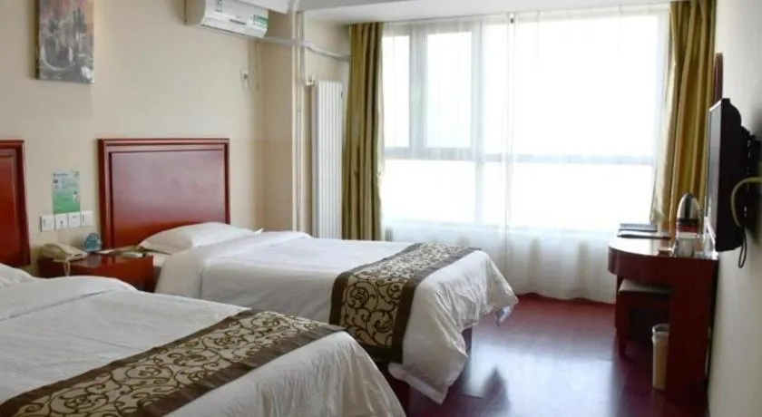 Bed in GreenTree Inn Tianjin JinNan ShuangLin Metro Station Express Hotel
