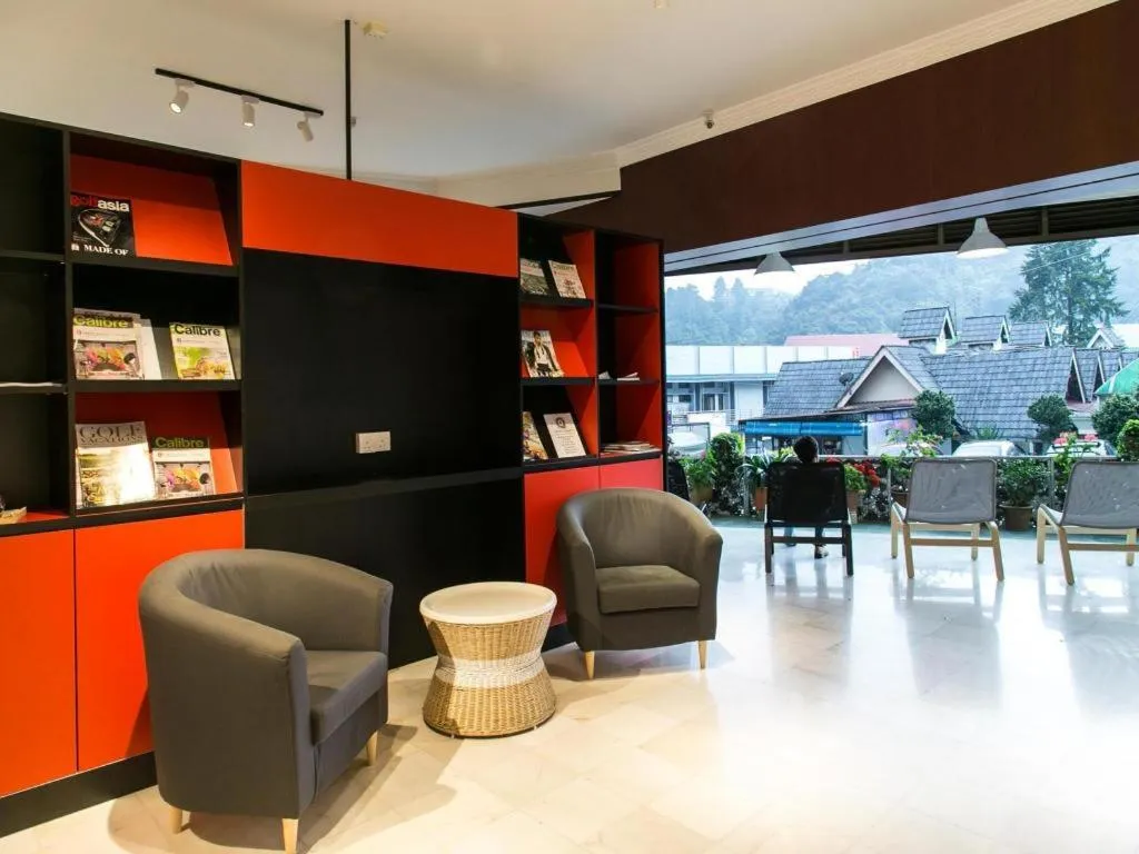 OYO 229 Parkland Hotel