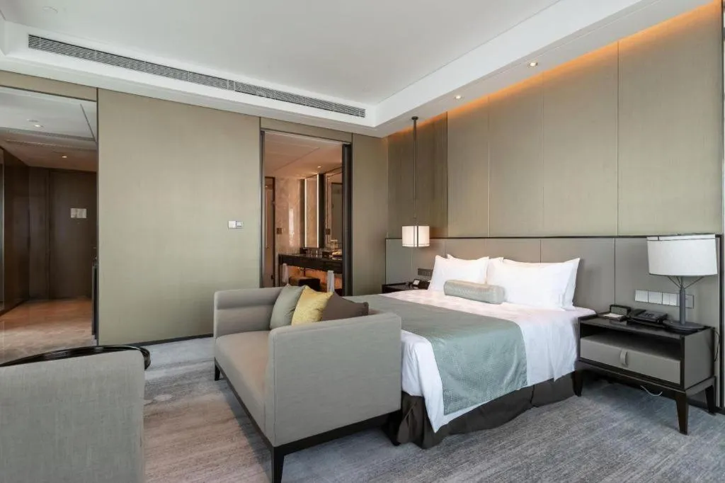 Bed in Golden Eagle Summit Hotel Kunshan