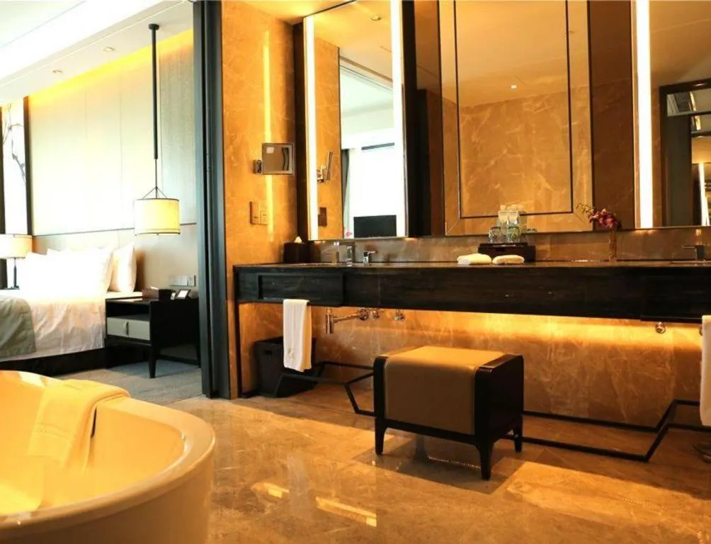 Bed in Golden Eagle Summit Hotel Kunshan