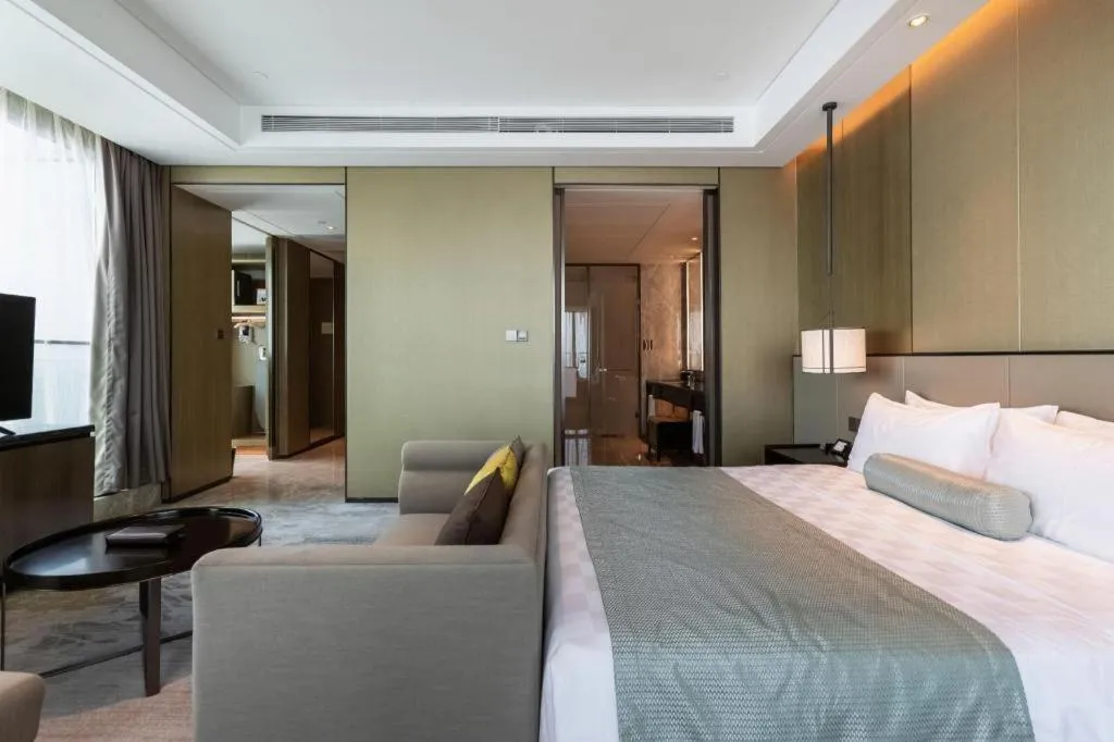 Bed in Golden Eagle Summit Hotel Kunshan