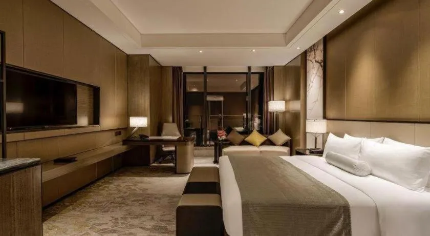 Bed in Golden Eagle Summit Hotel Kunshan