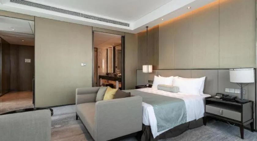 Bed in Golden Eagle Summit Hotel Kunshan