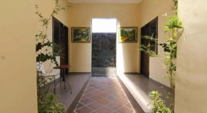 MANDARI HOTEL SINGARAJA