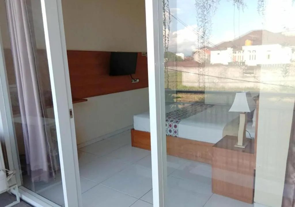 MANDARI HOTEL SINGARAJA