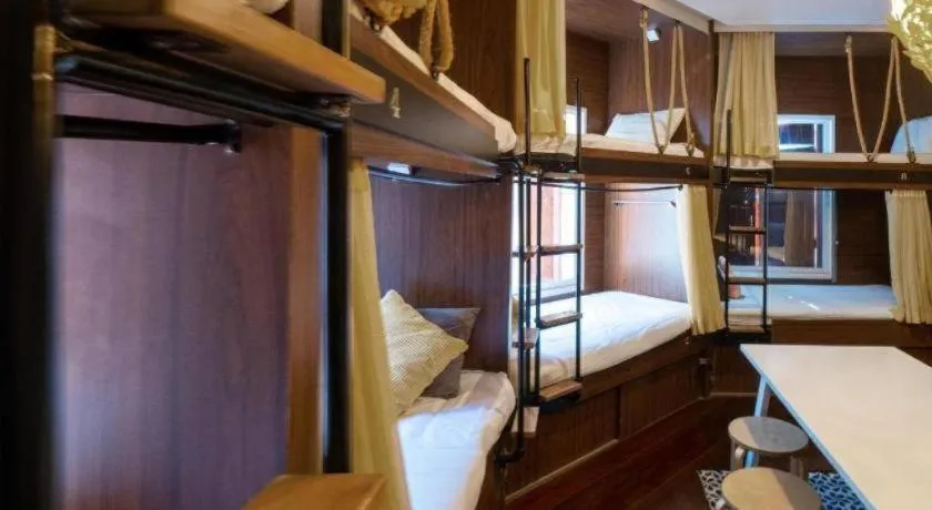 Bed in OYO 895 The Onion Hostel