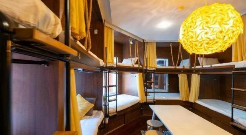 Bed in OYO 895 The Onion Hostel