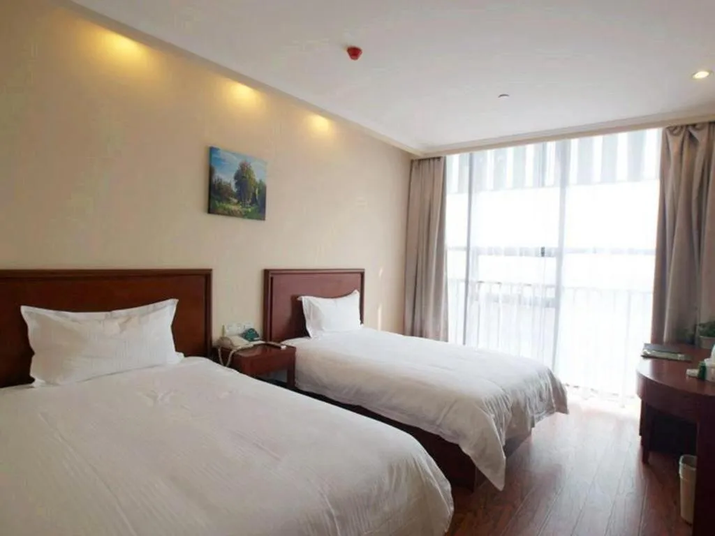 Bed in GreenTree Inn Hefei Huangshan Road Business Hotel