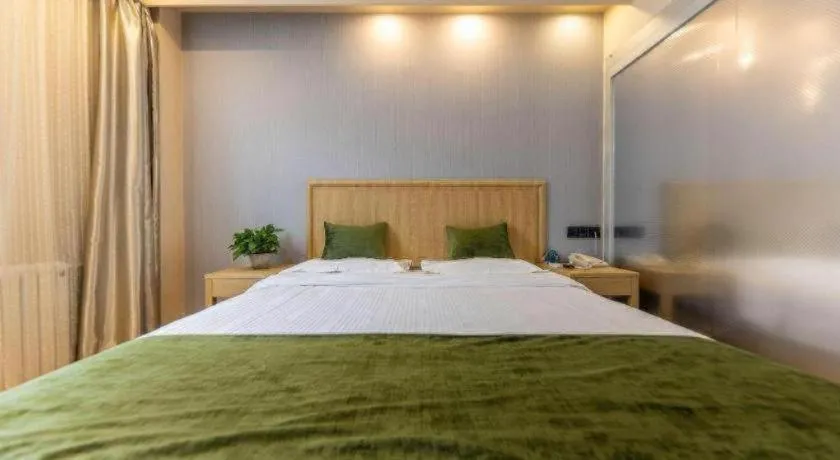 Bed in GreenTree Inn Lanzhou Gongjiawan Yangjiaqiao Express Hotel