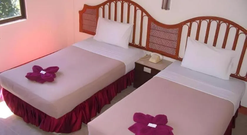 Bed in Nora Bukit Hotel