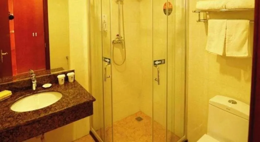 GreenTree Inn Qinhuangdao Peace Avenue Express Hotel