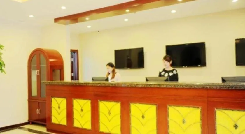 GreenTree Inn Qinhuangdao Peace Avenue Express Hotel