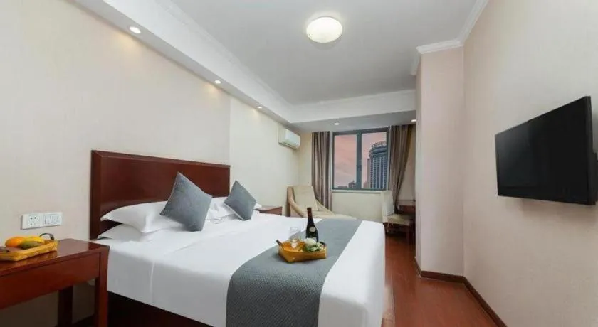 Bed in GreenTree Inn JinDeZhen People Square Taoxichuan Wenchuang Street