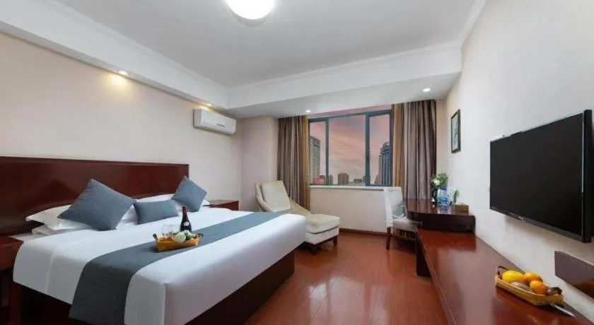 Bed in GreenTree Inn JinDeZhen People Square Taoxichuan Wenchuang Street