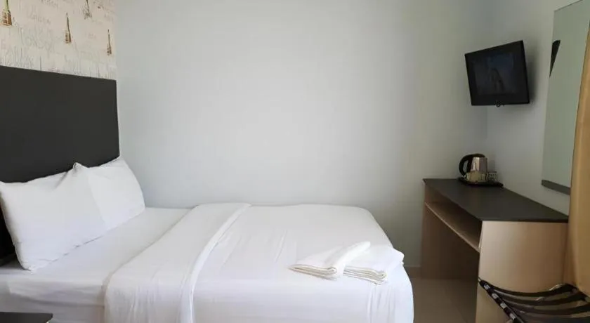 Bed in City View Hotel At KLIA & KLIA2