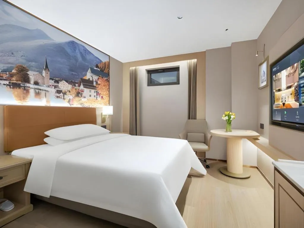 Bed in Vienna Classic Hotel Suzhou Likou Furniture Market Metro Station