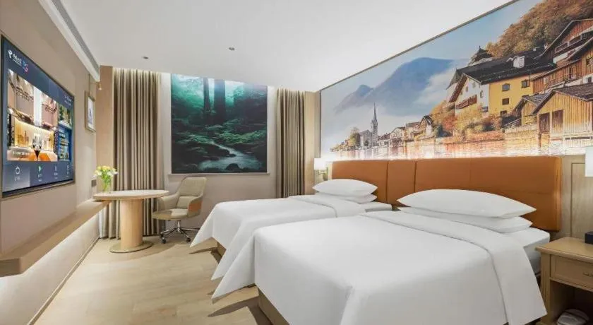 Bed in Vienna Classic Hotel Suzhou Likou Furniture Market Metro Station