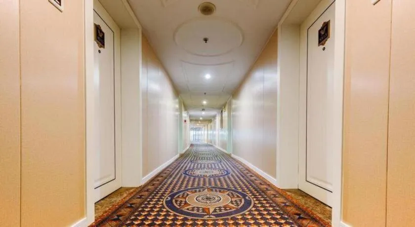 Vienna Hotel Yangzhou Outlets Plaza He Garden