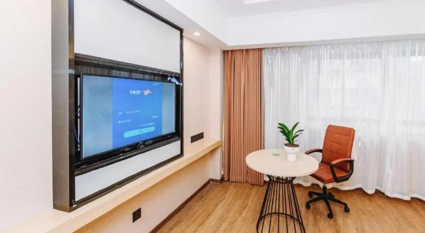 Vienna Hotel Yangzhou Outlets Plaza He Garden