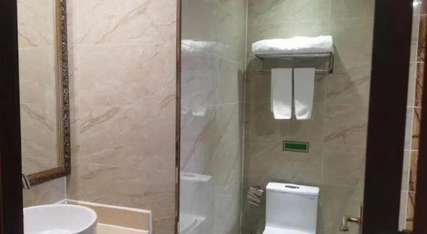 Vienna Hotel Yangzhou Outlets Plaza He Garden