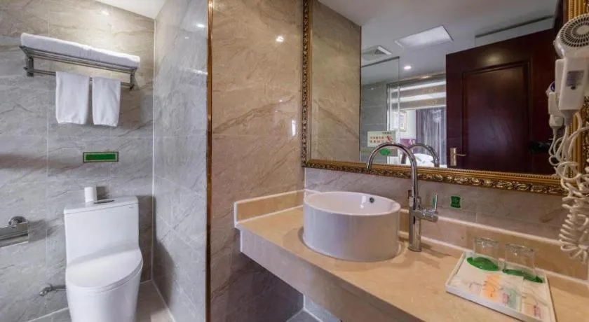 Vienna Hotel Yangzhou Outlets Plaza He Garden