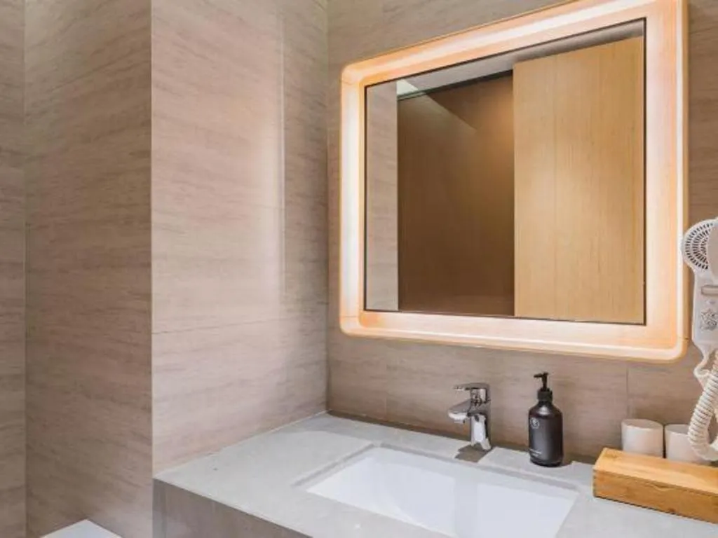 JI Hotel Shanghai Hongqiao Aegean Sea