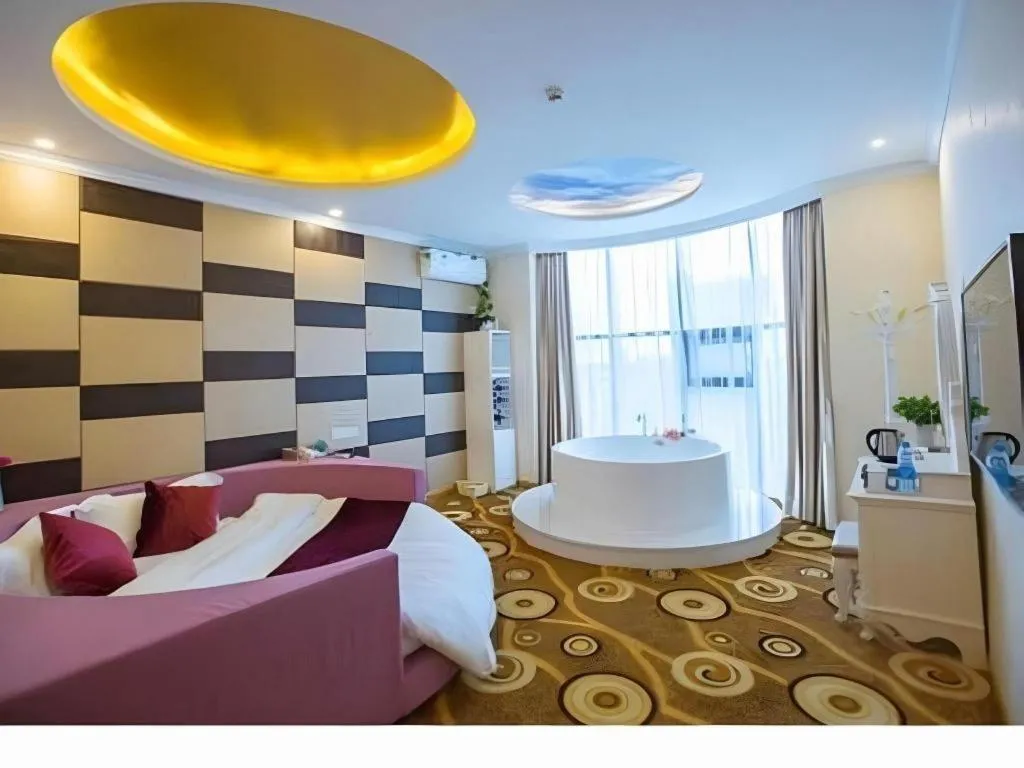 Bed in GreenTree Inn Wuxi Donggang Town Donghutang Shell Hotel