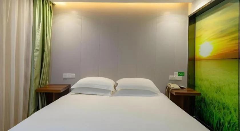 Bed in Vatica Shanghai Pudong Dishui Lake Branch