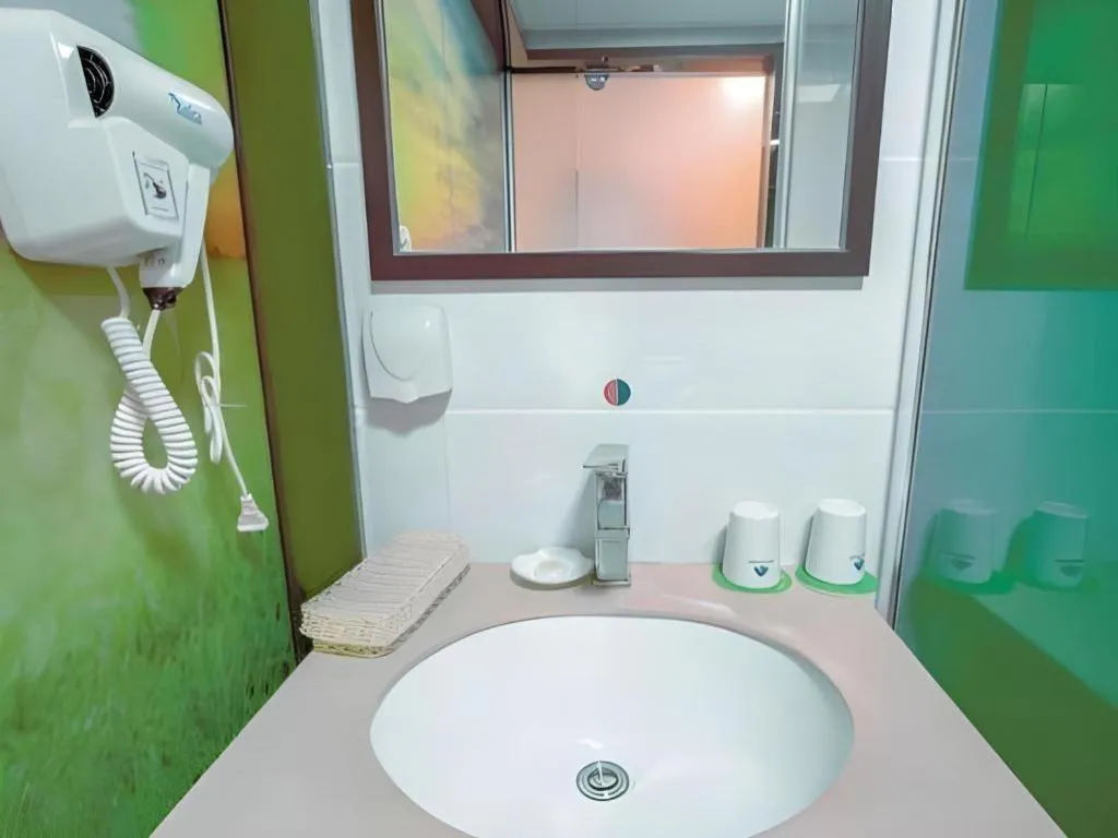 Vatica Shanghai Pudong Dishui Lake Branch