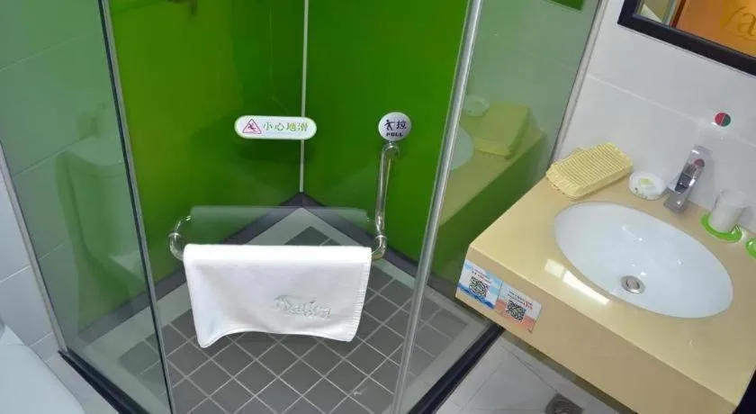 Vatica Shanghai Pudong Dishui Lake Branch