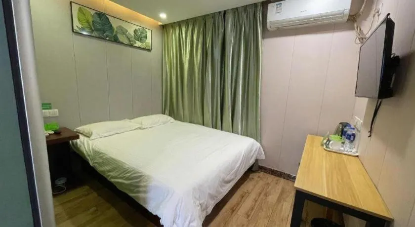 Bed in Vatica Shanghai Pudong Dishui Lake Branch