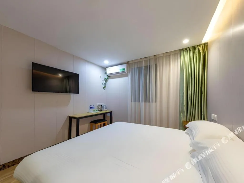 Bed in Vatica Shanghai Pudong Dishui Lake Branch