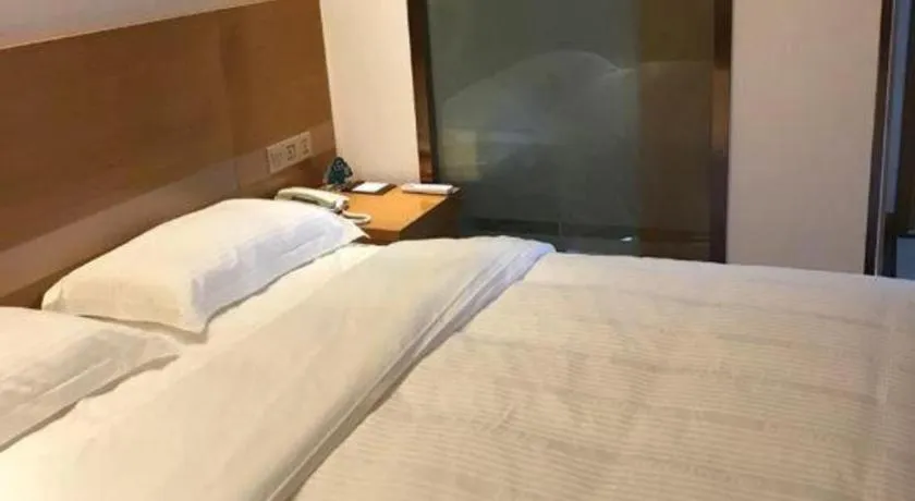 Bed in GreenTree Inn Nanjing Jiangning District Dongqi Road Vehicle 4S Park Branch