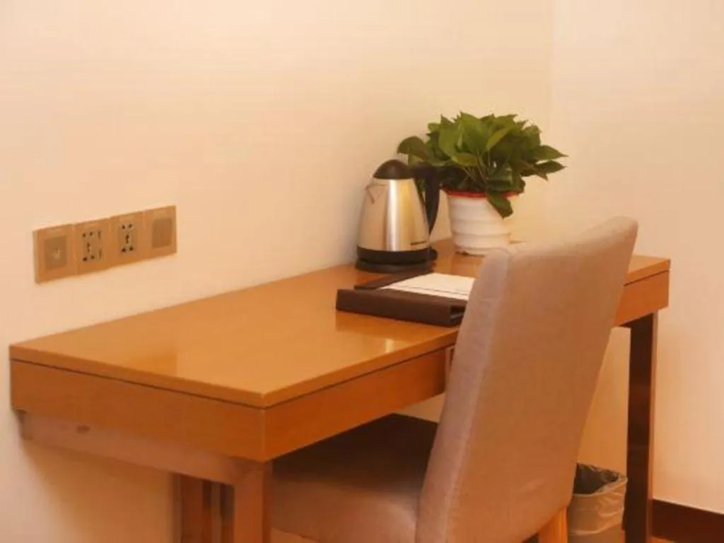 GreenTree Inn Nanjing Jiangning District Dongqi Road Vehicle 4S Park Branch