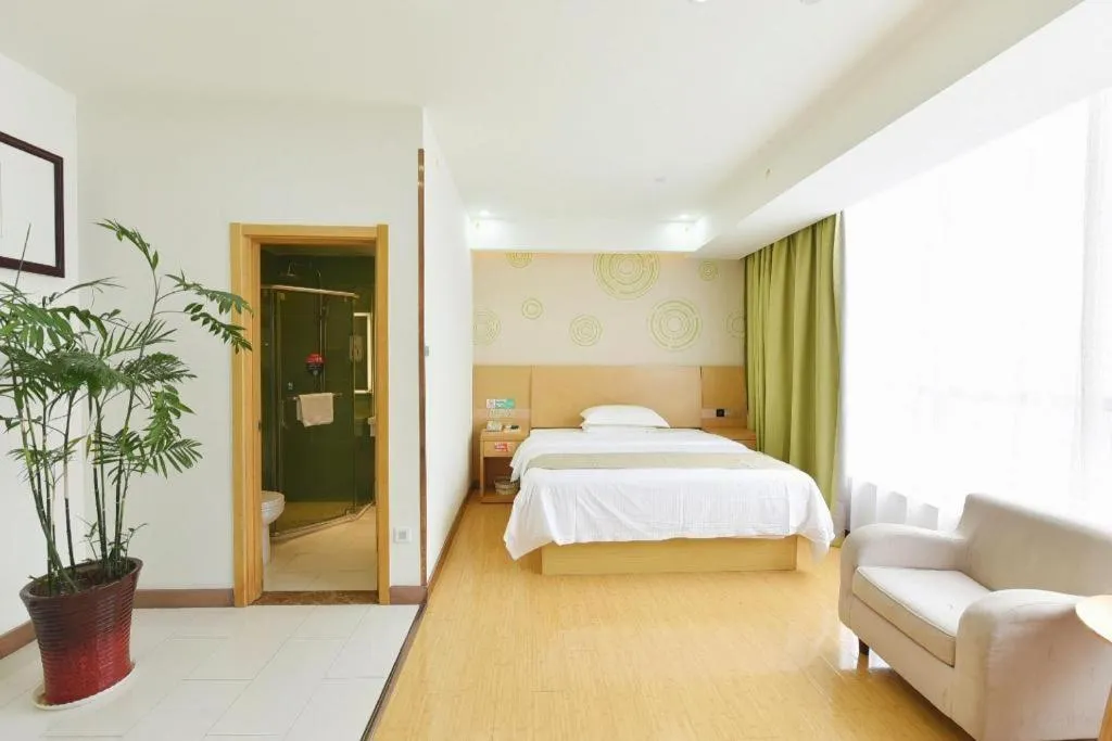Bed in GreenTree Inn Huainan Shou County Zijin Road Express Hotel