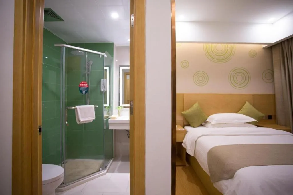 Bed in GreenTree Inn Huainan Shou County Zijin Road Express Hotel
