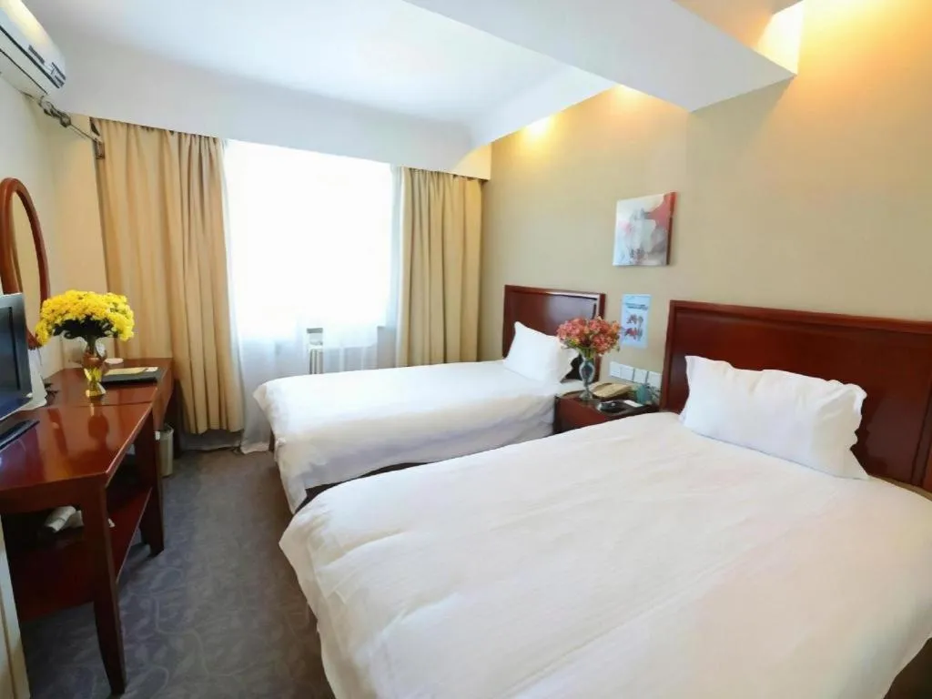 Bed in GreenTree Inn Huainan Shou County Zijin Road Express Hotel