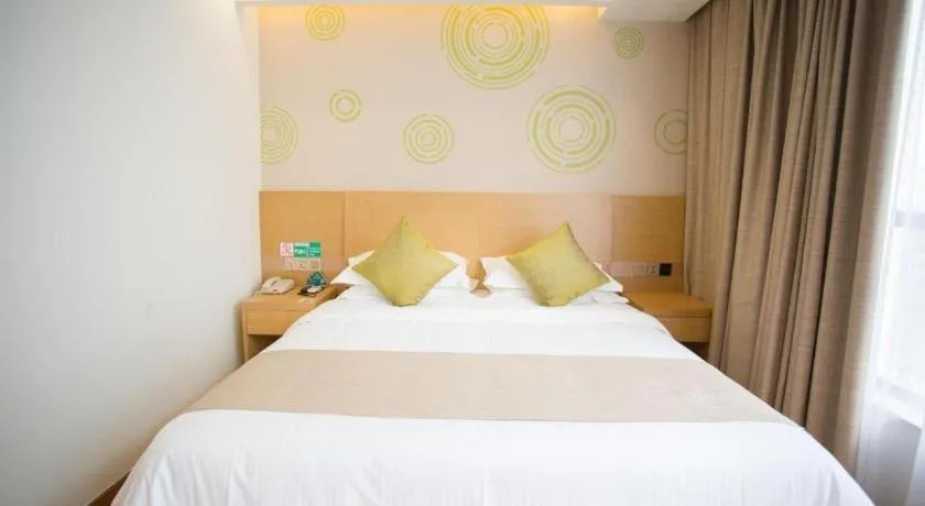 Bed in GreenTree Inn Huainan Shou County Zijin Road Express Hotel