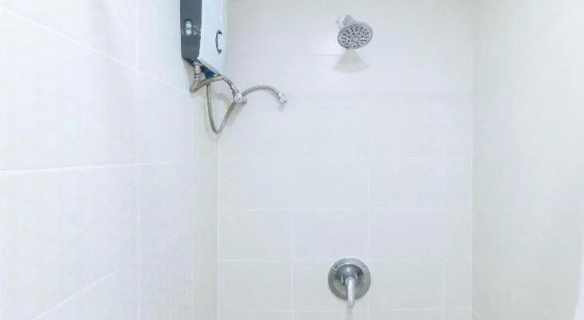 Greenbelt Makati - Vaccinated Staff