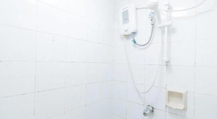 Greenbelt Makati - Vaccinated Staff