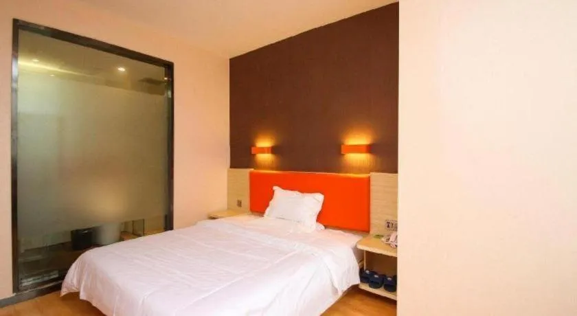 Bed in 7 Days Premium·Guanyun Nanjing West Road Hesheng Plaza