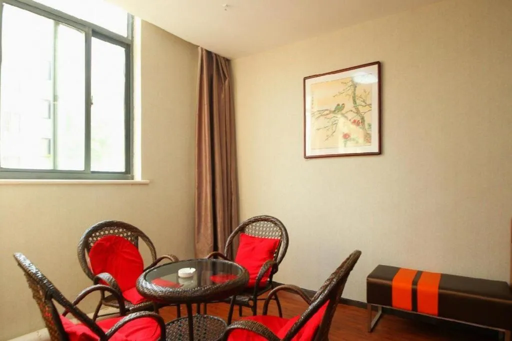 7 Days Premium·Guanyun Nanjing West Road Hesheng Plaza