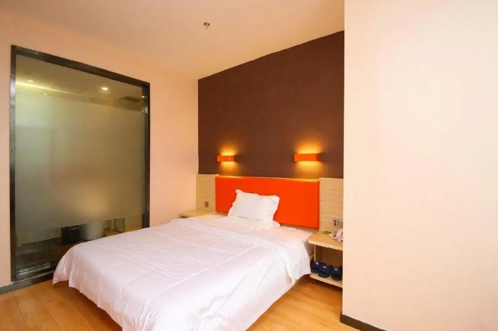 Bed in 7 Days Premium·Guanyun Nanjing West Road Hesheng Plaza