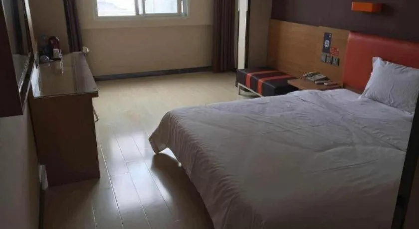 Bed in 7 Days Premium·Guanyun Nanjing West Road Hesheng Plaza