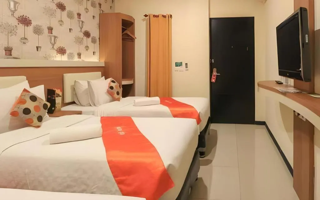 Bed in Tab Hotel Surabaya