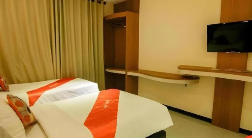 Bed in Tab Hotel Surabaya