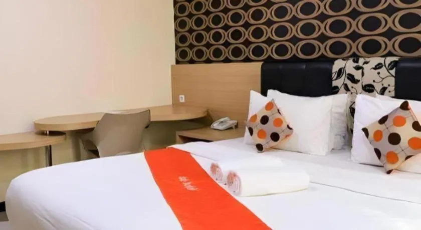 Bed in Tab Hotel Surabaya