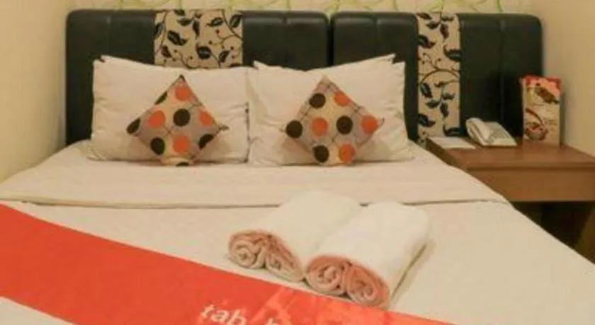 Bed in Tab Hotel Surabaya