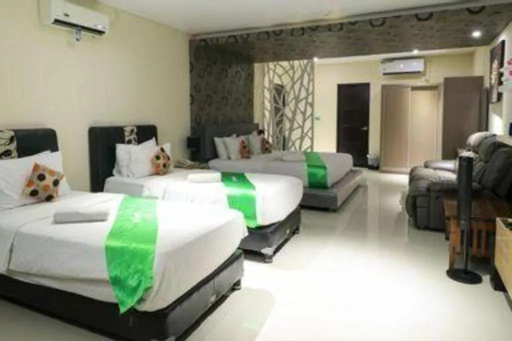 Bed in Tab Hotel Surabaya