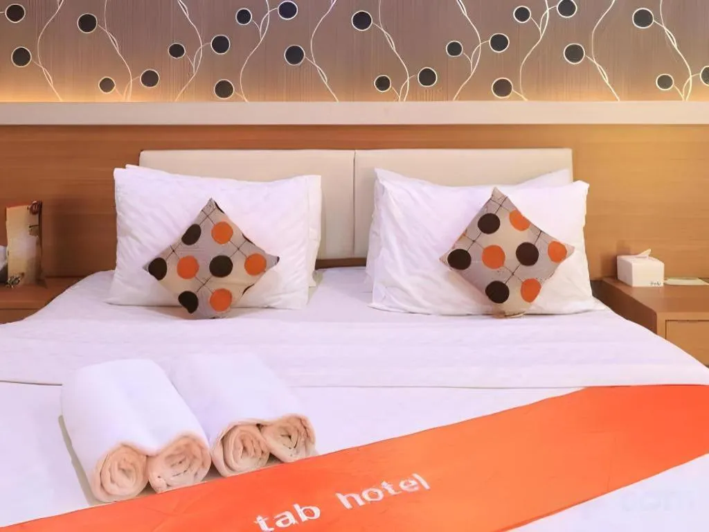 Bed in Tab Hotel Surabaya